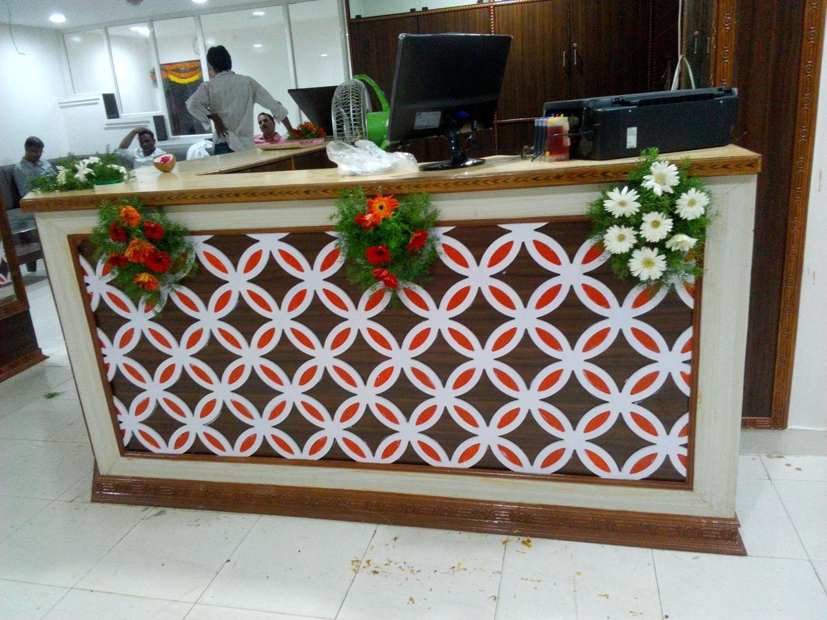Sahasra Residency Hotel ไฮเดอราบัด ภายนอก รูปภาพ