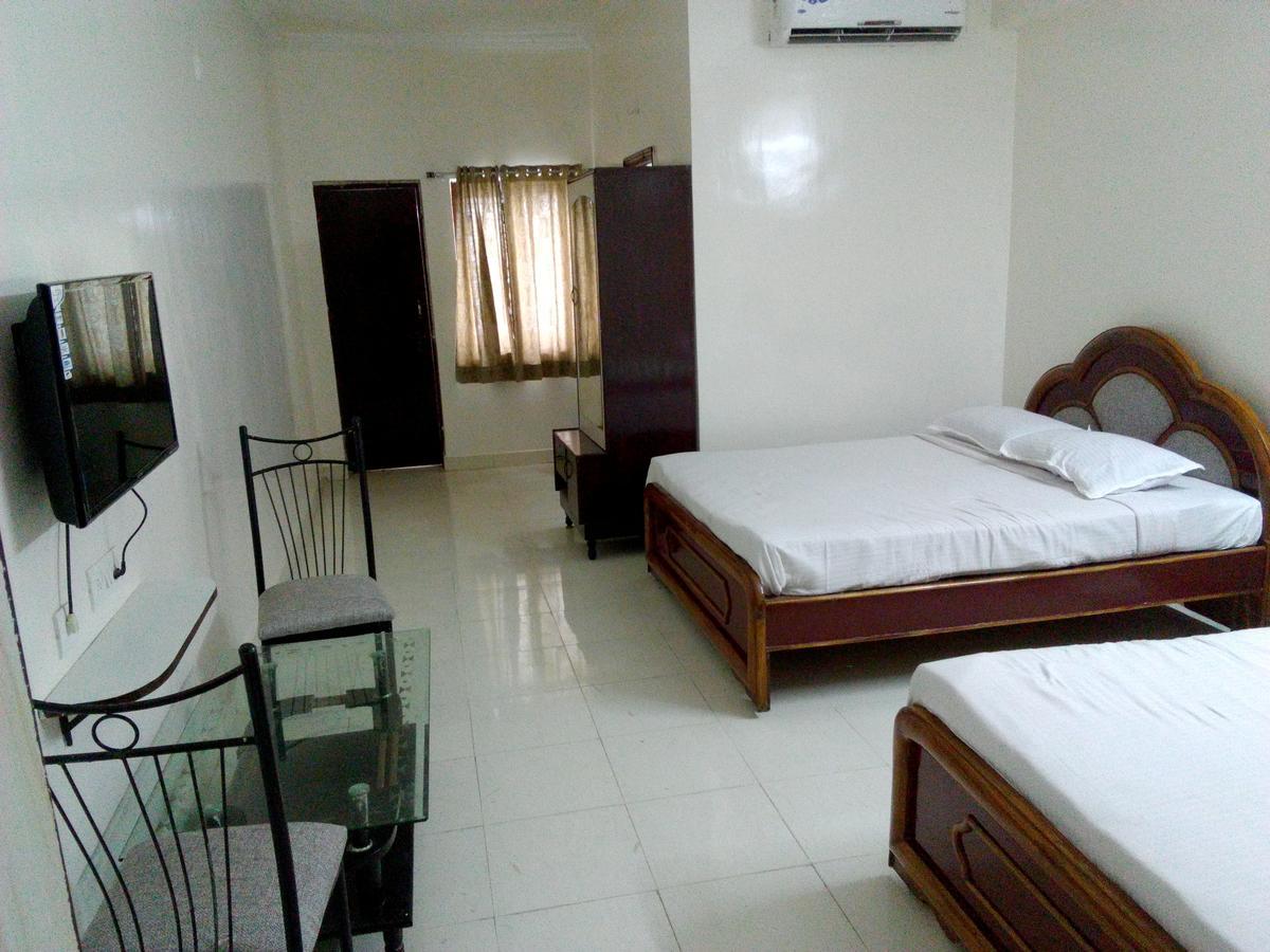Sahasra Residency Hotel ไฮเดอราบัด ภายนอก รูปภาพ